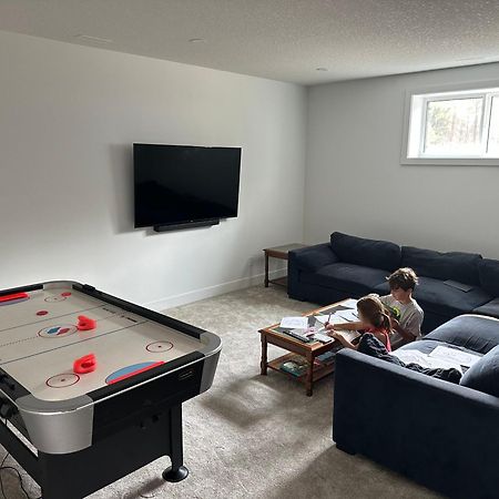 Koocanusa Retreat Villa Wardner ภายนอก รูปภาพ